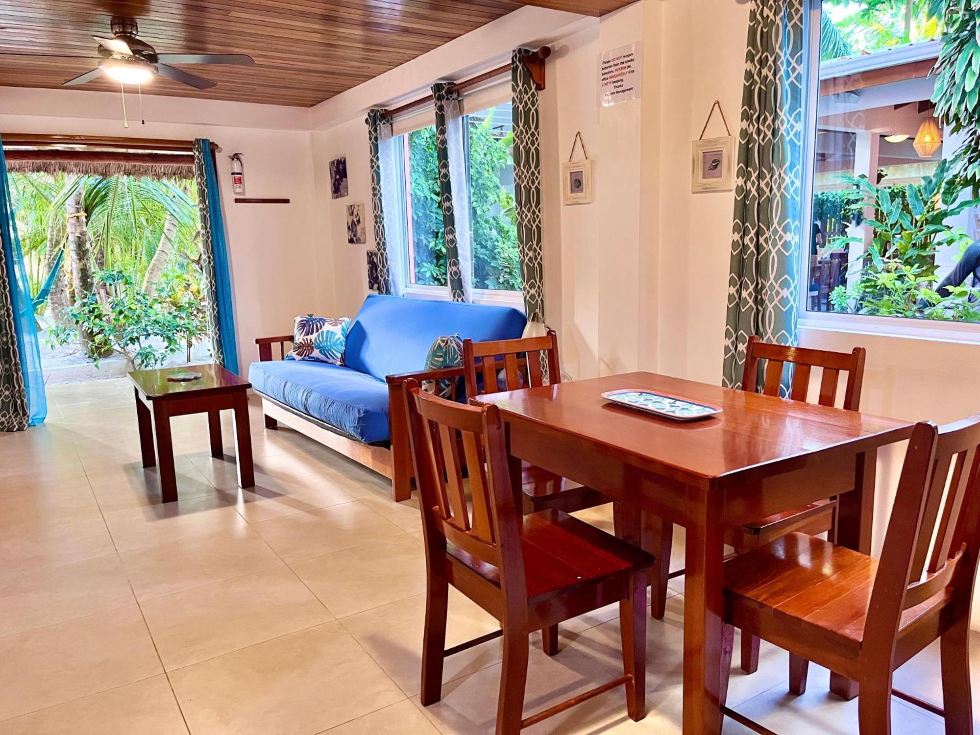 Palmetto Garden Cottage Caye Caulker Buitenkant foto