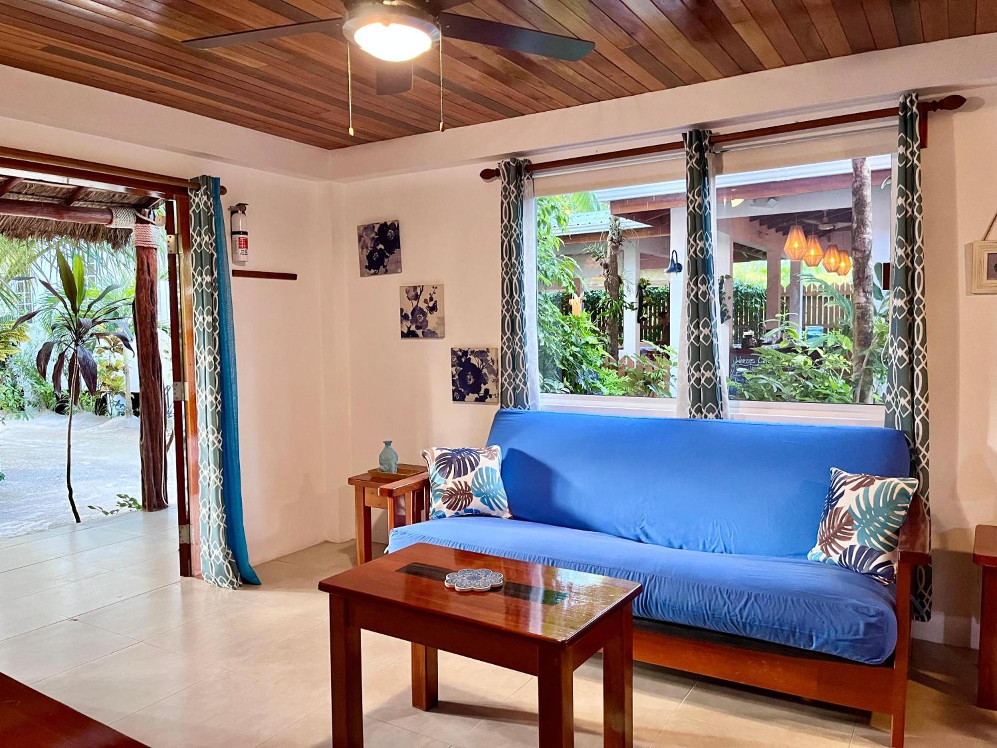 Palmetto Garden Cottage Caye Caulker Buitenkant foto